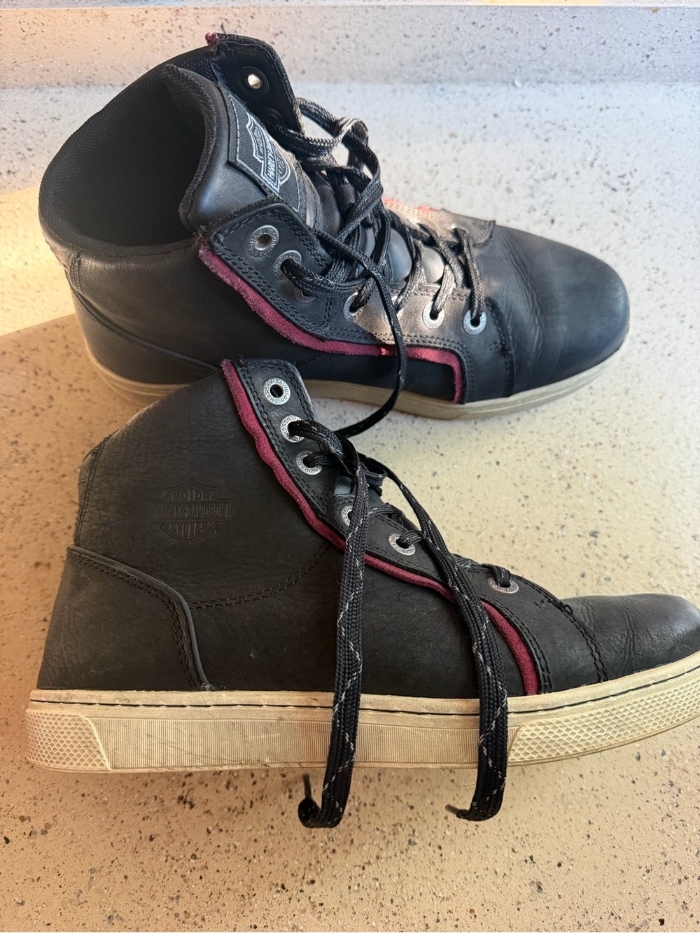 Harley-Davidson Black Sneakers with Burgundy Trim and Cream Sole